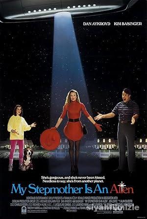 Üvey Annem Bir Uzaylı 1988 izle